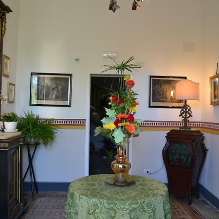 Le Signorine B&B Лече Екстериор снимка